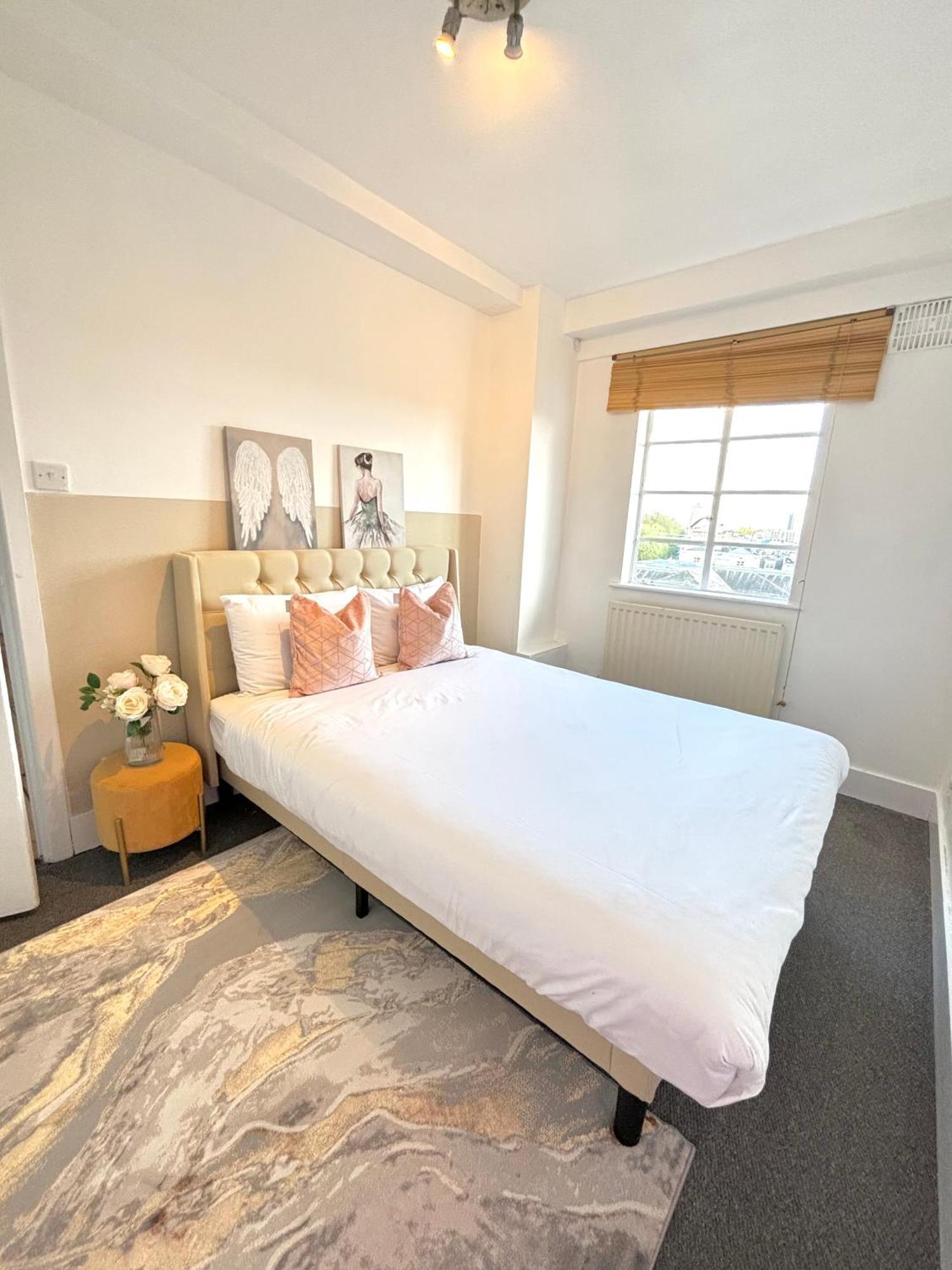 Hyde Park Apartment *